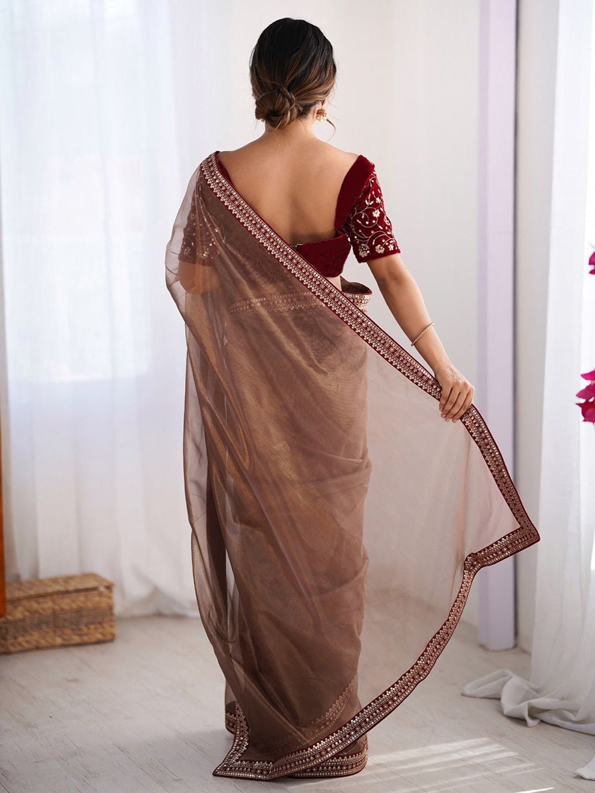 Mocha Elegance Organza Saree - Kurtikala