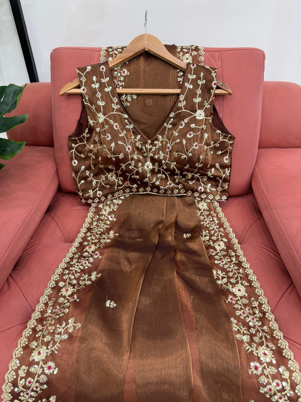 Royal Mocha Embroidered saree - Kurtikala