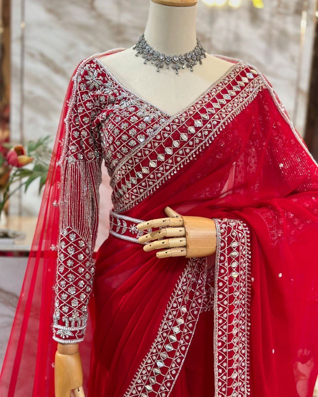Ruhani Scarlet Saree - Kurtikala