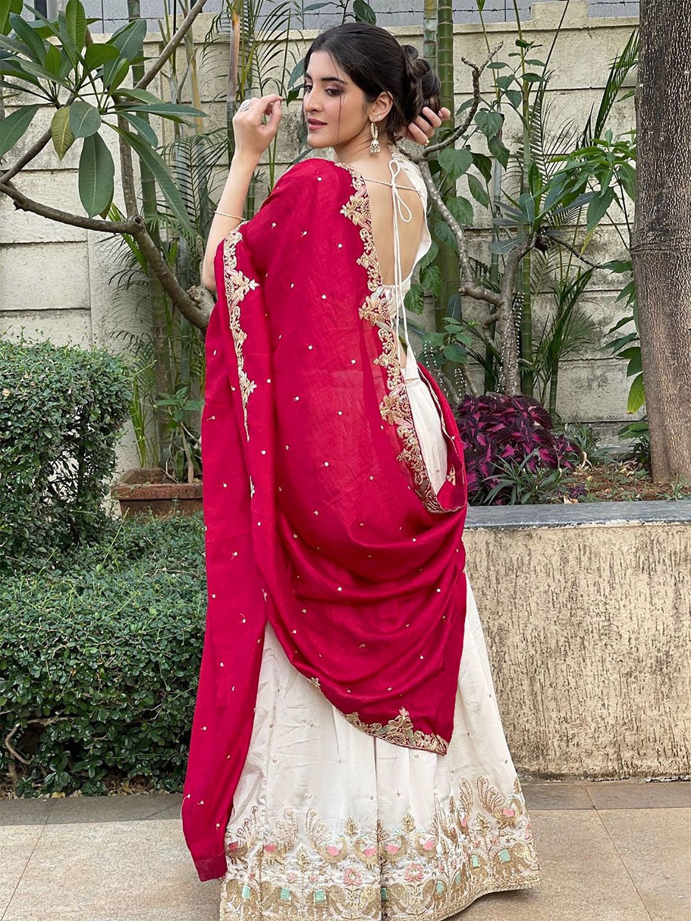 Noor-e-Ivory Bridal Lehenga Set